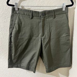 Banana Republic Aiden Slim Shorts Size 30 Olive Green